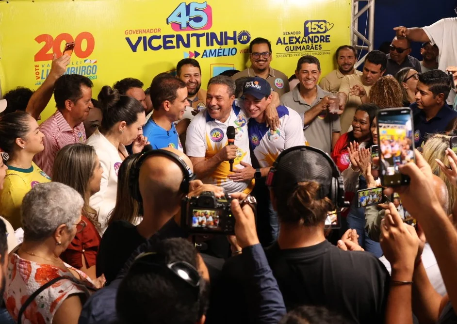 Vanderlei Luxemburgo no anúncio de ingresso na campanha da coligação ‘Pra Cima, Tocantins’ -- Foto: Divulgação
