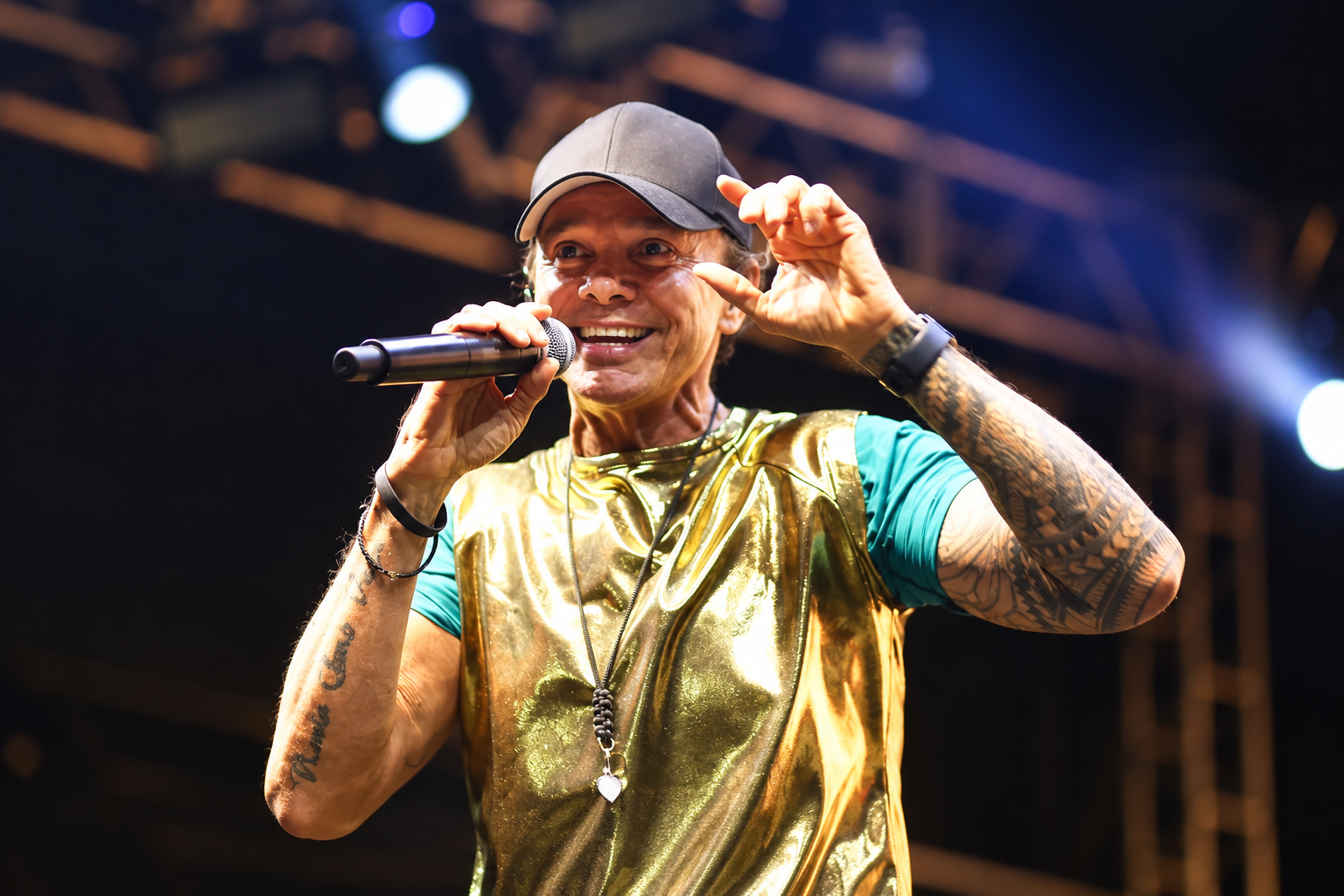 Morre aos 60 anos o cantor Netinho, dono do sucesso “Milla” e um dos maiores nomes do axé music